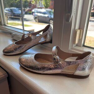 beberlis pink rose pink shiny leather flats